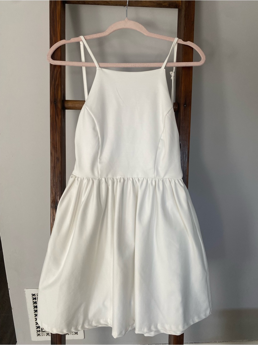 Fancyinn White Spaghetti-Strap Formal Girls Dress
